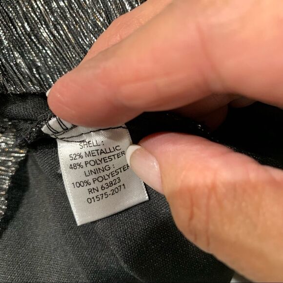 Christopher & Banks Silver Metallic Layers Long Sleeve V-Neck Top Size Large - Picture 8 of 9